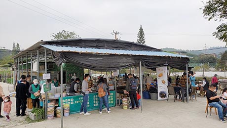 朗屏士多啤梨園小食亭