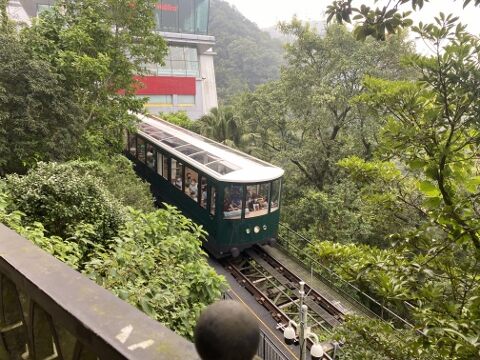 山頂纜車第六代